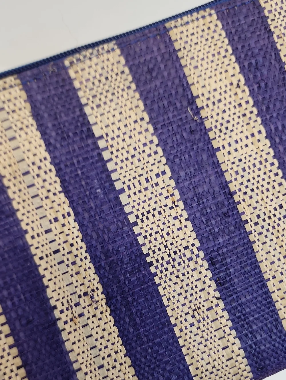 Woven Straw Raffia Stripe Zip Pouch Clutch Navy Natural OS
